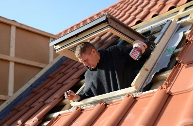 Pose de fenêtres de toit Velux à Noyarey